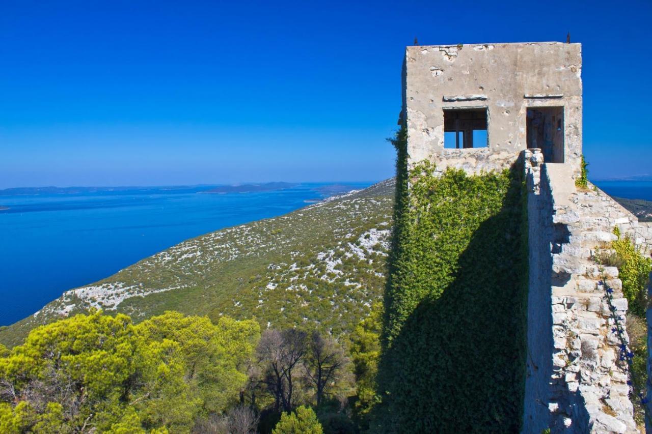 Apartment In Kukljica With Sea View, Terrace, Air Conditioning, Wi-Fi Luaran gambar