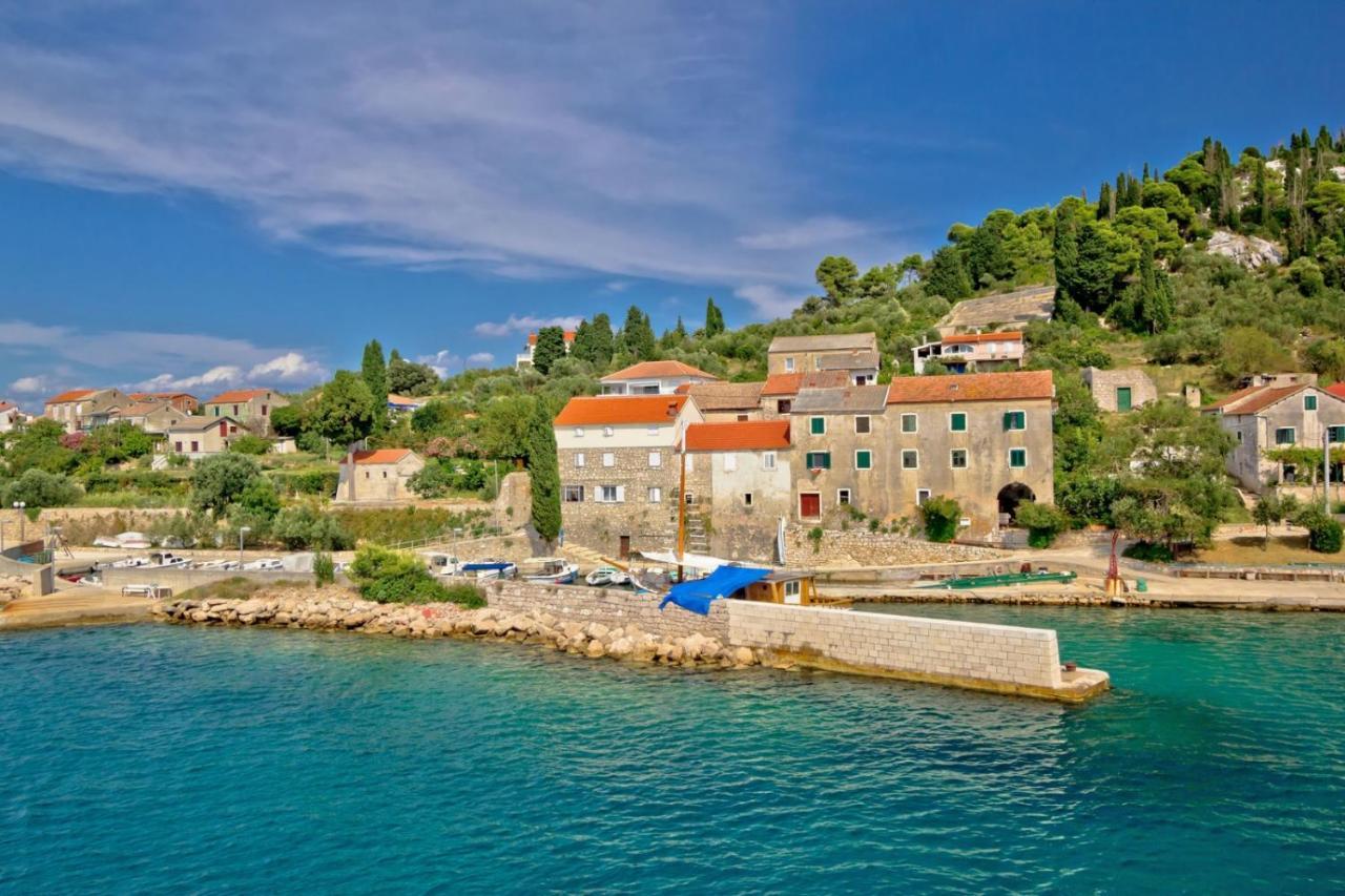 Apartment In Kukljica With Sea View, Terrace, Air Conditioning, Wi-Fi Luaran gambar